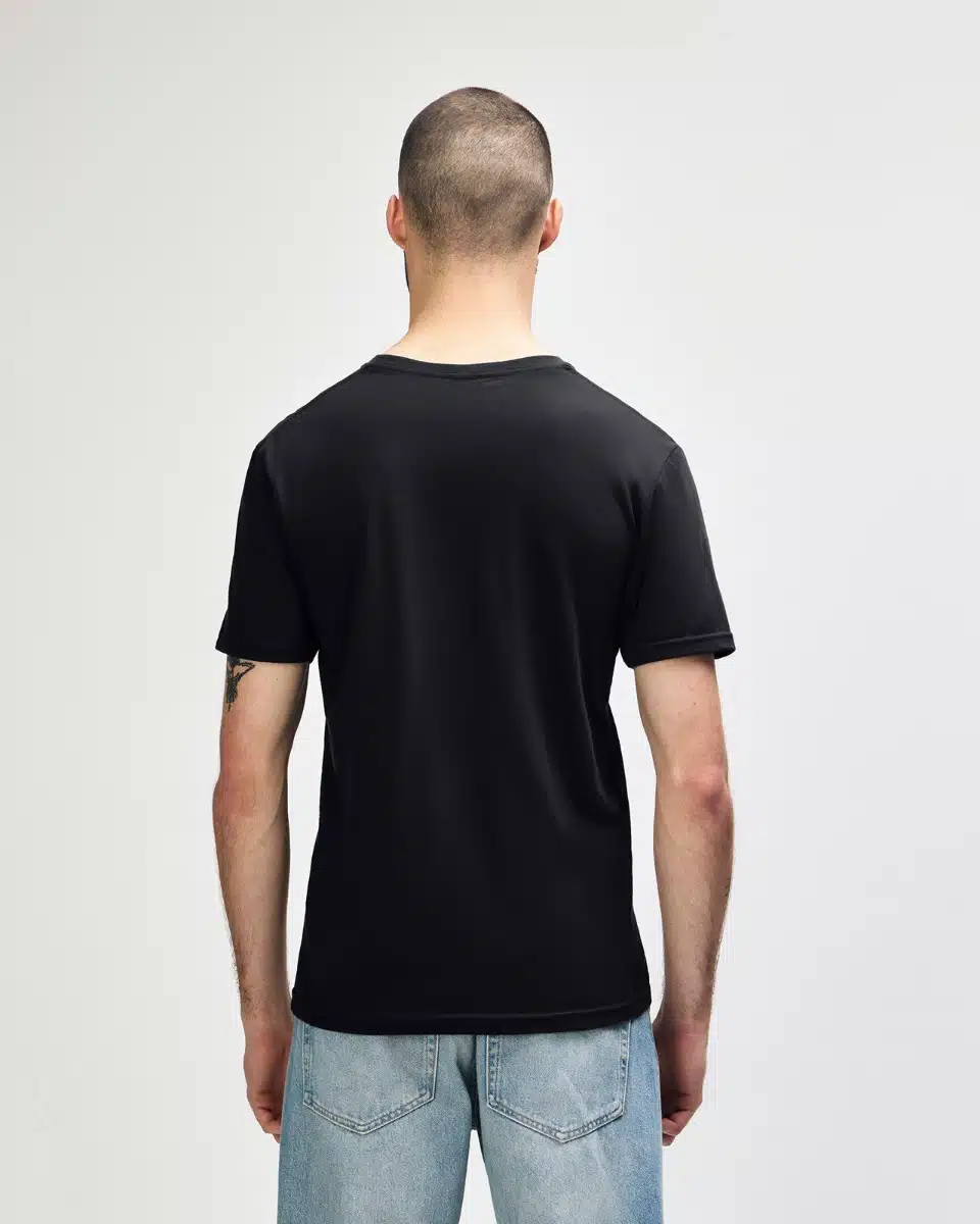 64v00_black_03_.jpg
