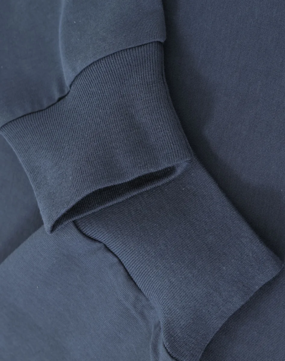 ts47_slateblue_sleeves.jpg